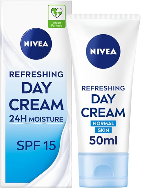 NIVEA Light Moisturising Day Cream, Hydrating Face Cream with Vitamin E, Skin Care Essentials, Intensive Moisturiser, 50 ml (Pack of 1)
